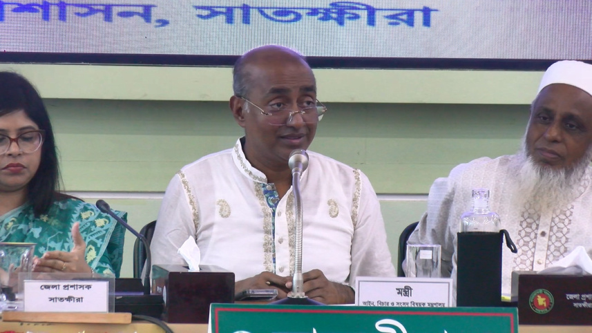 "ব্যারিস্টার রাজ্জাকের সেই বিবৃতি ২০১৬ সালে স্বাক্ষর হলে জামায়াতের অনেক প্রশ্নের সমাধান হতো" আইনমন্ত্রীর এই বক্তব্য সমর্থন করেন?